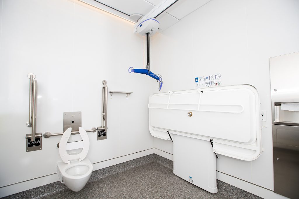 Salle d'hygiène Aéroport de Montréal