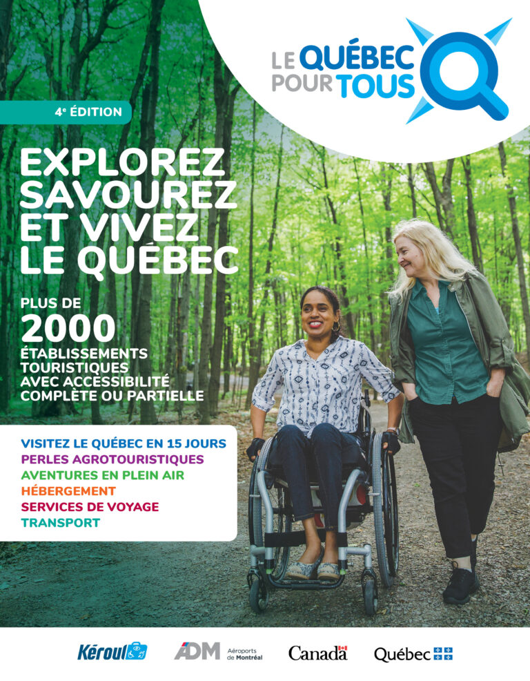Couverture de la brochure Le Québec pour tous, personne en fauteuil et accompagnatrice