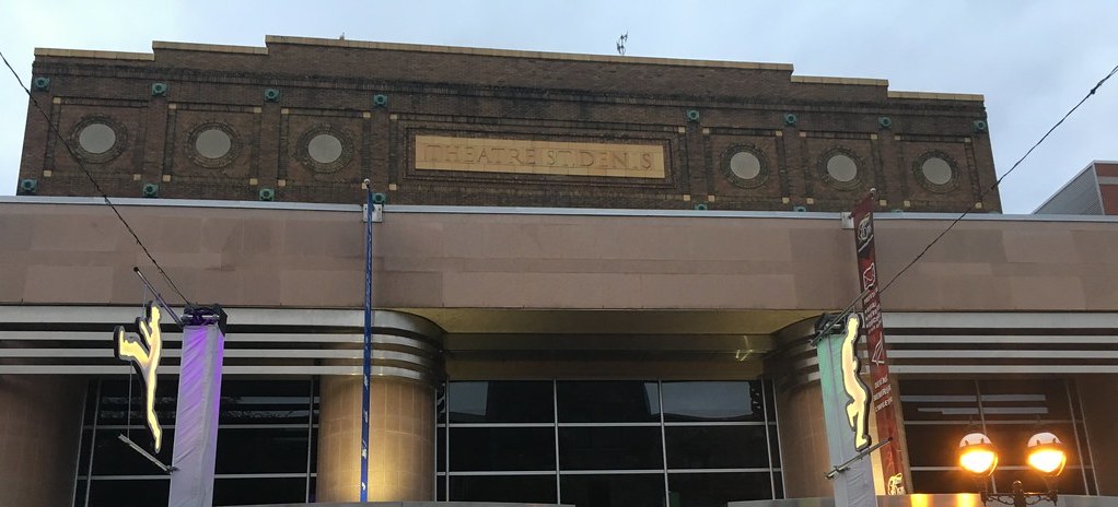 Façade du théâtre Saint-Denis