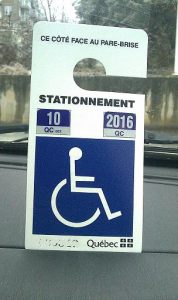 Vignette stationnement pour personnes handicapées